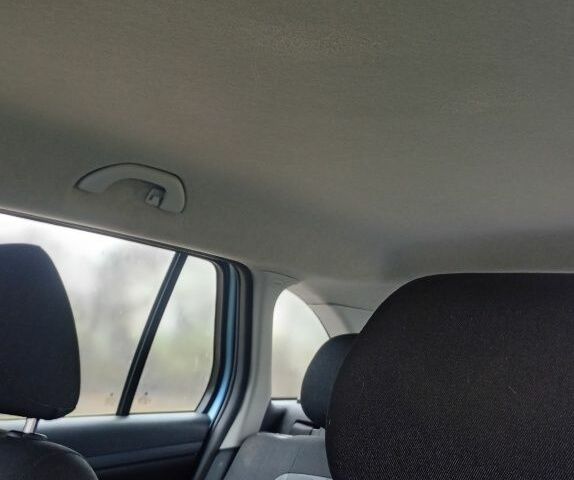 Синий Шкода Фабия, объемом двигателя 1.2 л и пробегом 197 тыс. км за 5500 $, фото 2 на Automoto.ua