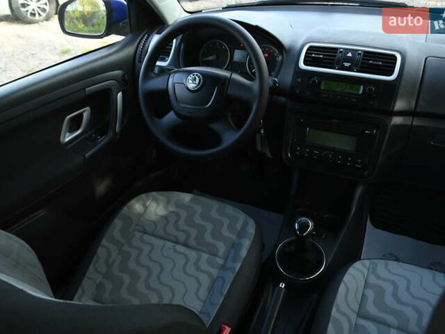 Синий Шкода Фабия, объемом двигателя 1.39 л и пробегом 178 тыс. км за 5950 $, фото 28 на Automoto.ua