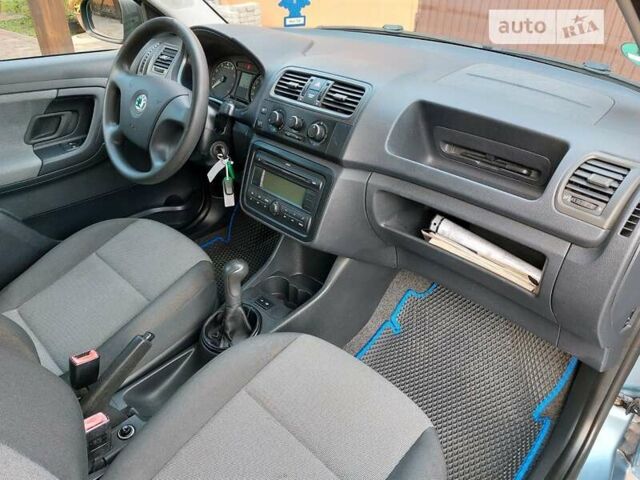 Синий Шкода Фабия, объемом двигателя 1.2 л и пробегом 161 тыс. км за 4750 $, фото 61 на Automoto.ua