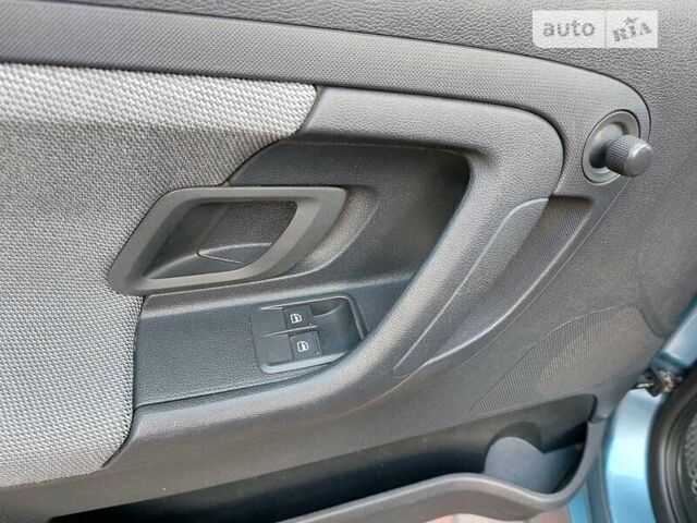 Синий Шкода Фабия, объемом двигателя 1.2 л и пробегом 161 тыс. км за 4750 $, фото 60 на Automoto.ua