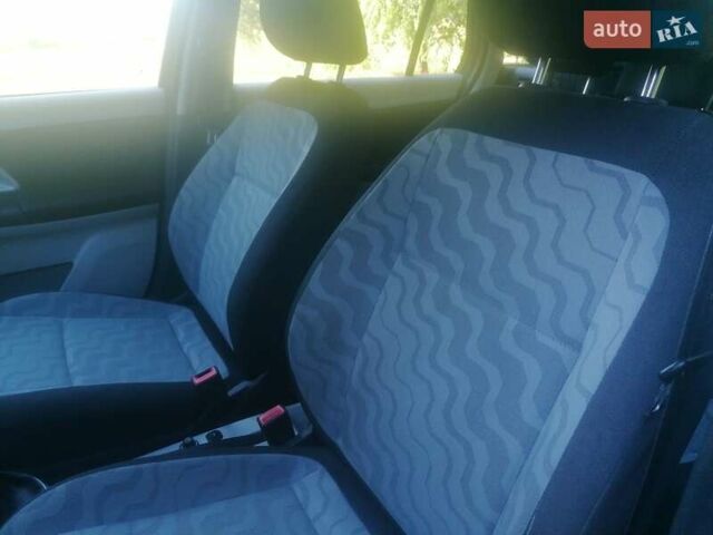 Синий Шкода Фабия, объемом двигателя 1.39 л и пробегом 167 тыс. км за 5500 $, фото 18 на Automoto.ua