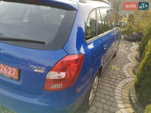 Синий Шкода Фабия, объемом двигателя 1.6 л и пробегом 204 тыс. км за 6950 $, фото 3 на Automoto.ua