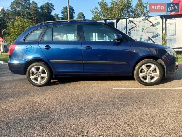 Синий Шкода Фабия, объемом двигателя 1.6 л и пробегом 230 тыс. км за 7550 $, фото 16 на Automoto.ua