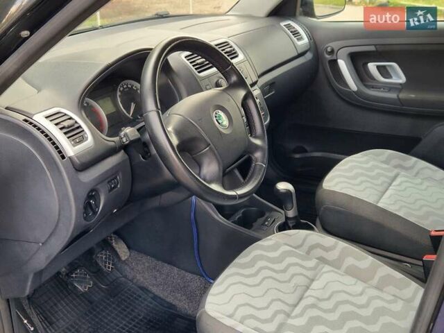Синий Шкода Фабия, объемом двигателя 1.6 л и пробегом 225 тыс. км за 6500 $, фото 16 на Automoto.ua