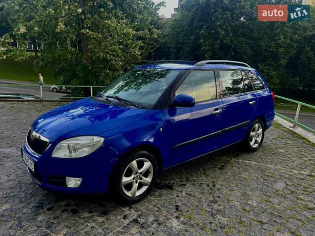 Синий Шкода Фабия, объемом двигателя 1.39 л и пробегом 186 тыс. км за 5750 $, фото 6 на Automoto.ua