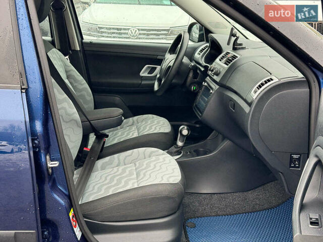 Синій Шкода Фабія, об'ємом двигуна 1.6 л та пробігом 238 тис. км за 7190 $, фото 23 на Automoto.ua