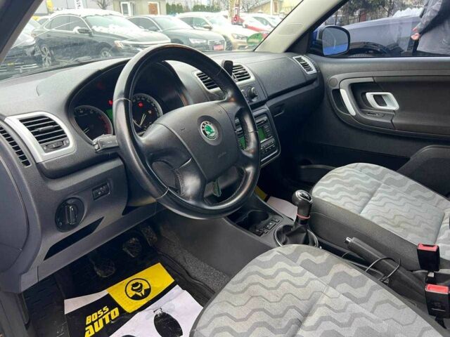 Синій Шкода Фабія, об'ємом двигуна 1.6 л та пробігом 230 тис. км за 6800 $, фото 9 на Automoto.ua