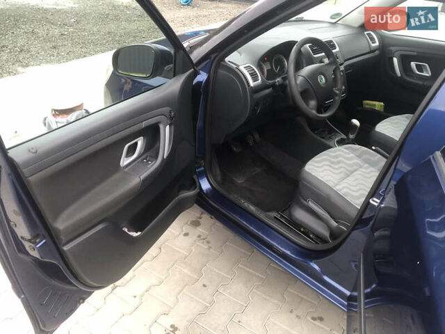 Синій Шкода Фабія, об'ємом двигуна 1.39 л та пробігом 220 тис. км за 4700 $, фото 6 на Automoto.ua
