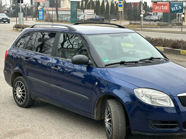 Синий Шкода Фабия, объемом двигателя 1.2 л и пробегом 160 тыс. км за 4500 $, фото 1 на Automoto.ua