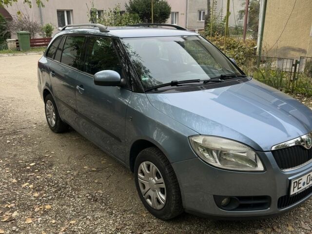 Синій Шкода Фабія, об'ємом двигуна 1.6 л та пробігом 178 тис. км за 6800 $, фото 4 на Automoto.ua