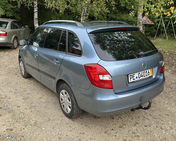 Синій Шкода Фабія, об'ємом двигуна 1.6 л та пробігом 178 тис. км за 6800 $, фото 16 на Automoto.ua