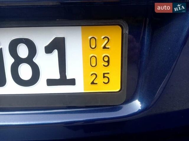 Синий Шкода Фабия, объемом двигателя 1.6 л и пробегом 230 тыс. км за 7799 $, фото 63 на Automoto.ua