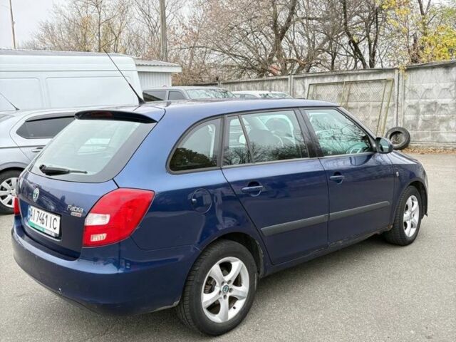 Синій Шкода Фабія, об'ємом двигуна 1.4 л та пробігом 300 тис. км за 3400 $, фото 3 на Automoto.ua