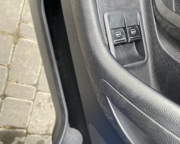 Синий Шкода Фабия, объемом двигателя 0 л и пробегом 189 тыс. км за 4500 $, фото 10 на Automoto.ua