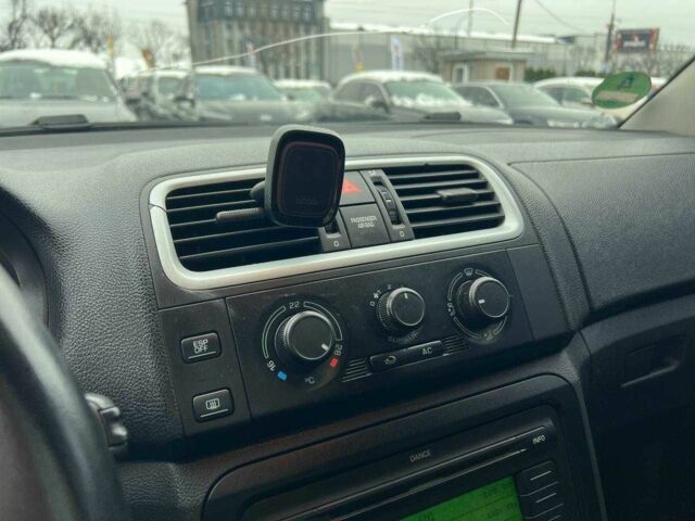 Синій Шкода Фабія, об'ємом двигуна 1.6 л та пробігом 230 тис. км за 6800 $, фото 14 на Automoto.ua