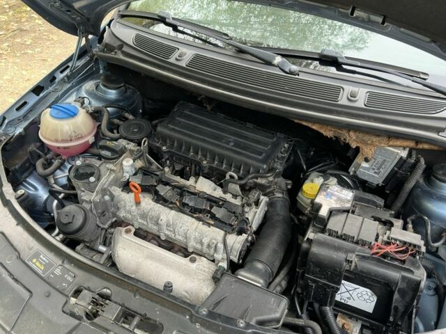 Синій Шкода Фабія, об'ємом двигуна 1.6 л та пробігом 178 тис. км за 6800 $, фото 17 на Automoto.ua