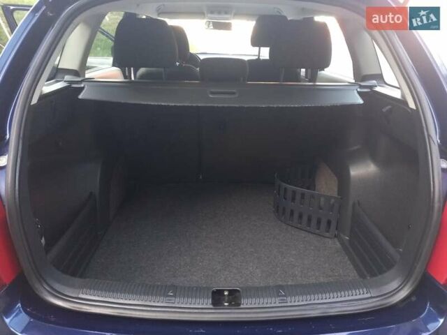 Синий Шкода Фабия, объемом двигателя 1.6 л и пробегом 230 тыс. км за 7550 $, фото 99 на Automoto.ua