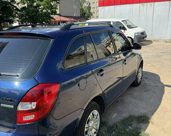 Синий Шкода Фабия, объемом двигателя 1.42 л и пробегом 268 тыс. км за 4999 $, фото 2 на Automoto.ua