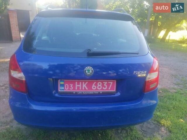 Синий Шкода Фабия, объемом двигателя 1.39 л и пробегом 167 тыс. км за 5500 $, фото 12 на Automoto.ua