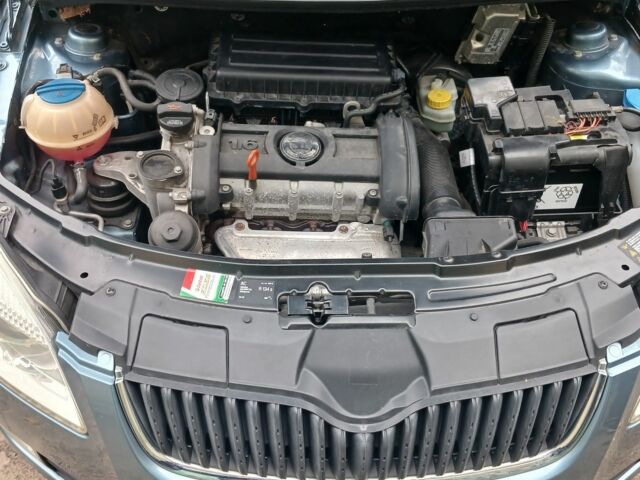 Синий Шкода Фабия, объемом двигателя 0 л и пробегом 190 тыс. км за 6100 $, фото 13 на Automoto.ua