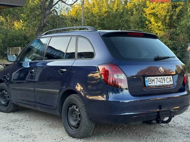 Синий Шкода Фабия, объемом двигателя 1.6 л и пробегом 250 тыс. км за 6200 $, фото 2 на Automoto.ua