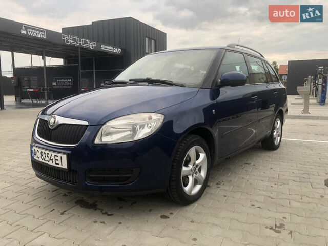 Синій Шкода Фабія, об'ємом двигуна 1.39 л та пробігом 220 тис. км за 4700 $, фото 1 на Automoto.ua