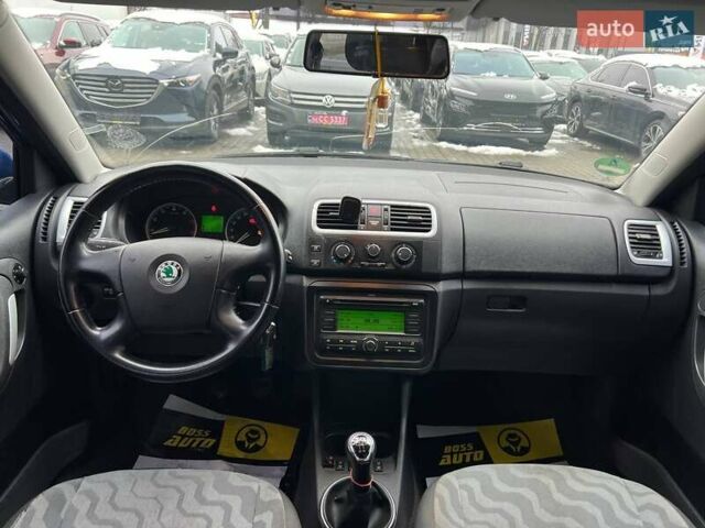 Синій Шкода Фабія, об'ємом двигуна 1.6 л та пробігом 230 тис. км за 6800 $, фото 10 на Automoto.ua