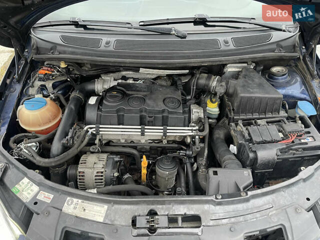 Синий Шкода Фабия, объемом двигателя 1.9 л и пробегом 290 тыс. км за 4990 $, фото 18 на Automoto.ua