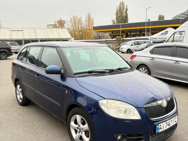 Синій Шкода Фабія, об'ємом двигуна 1.4 л та пробігом 300 тис. км за 3400 $, фото 2 на Automoto.ua