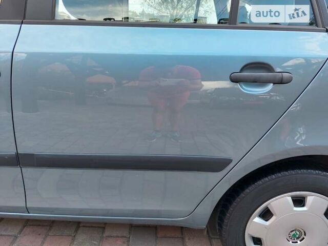 Синий Шкода Фабия, объемом двигателя 1.2 л и пробегом 161 тыс. км за 4750 $, фото 37 на Automoto.ua