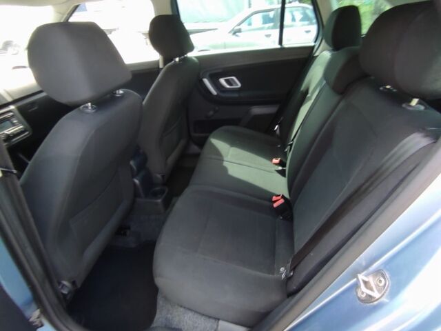 Синій Шкода Фабія, об'ємом двигуна 0 л та пробігом 130 тис. км за 6300 $, фото 5 на Automoto.ua