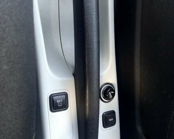 Синий Шкода Фабия, объемом двигателя 1.6 л и пробегом 230 тыс. км за 7550 $, фото 73 на Automoto.ua