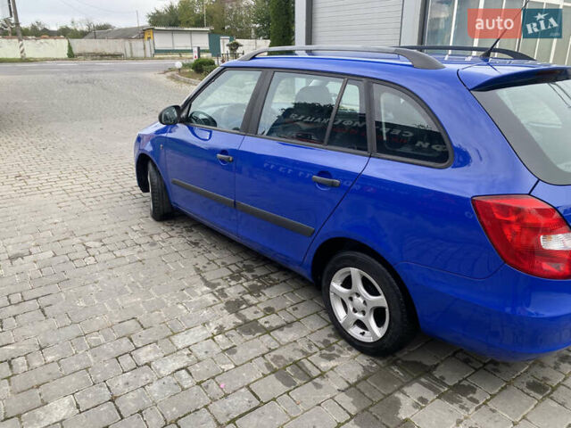 Синий Шкода Фабия, объемом двигателя 0 л и пробегом 189 тыс. км за 4500 $, фото 3 на Automoto.ua