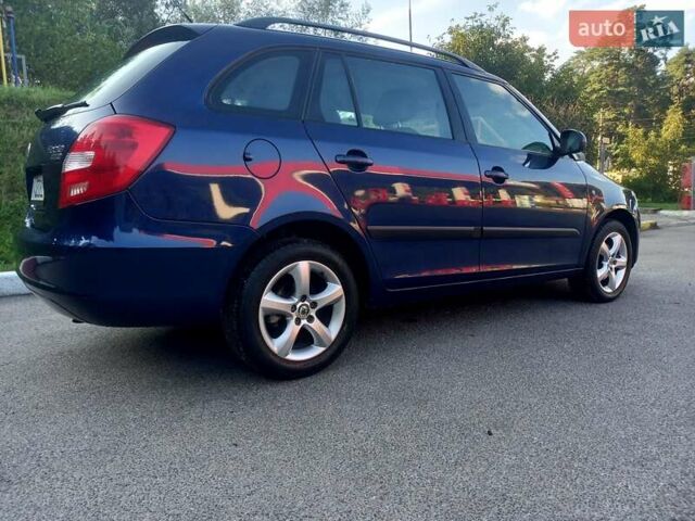 Синий Шкода Фабия, объемом двигателя 1.6 л и пробегом 230 тыс. км за 7550 $, фото 57 на Automoto.ua