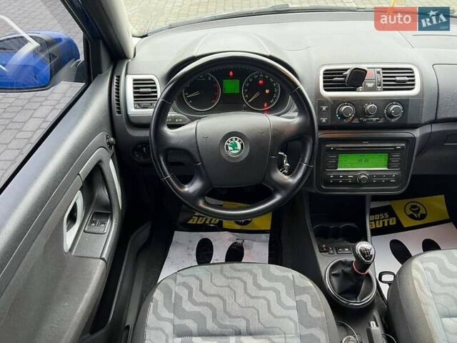 Синій Шкода Фабія, об'ємом двигуна 1.6 л та пробігом 230 тис. км за 6800 $, фото 11 на Automoto.ua