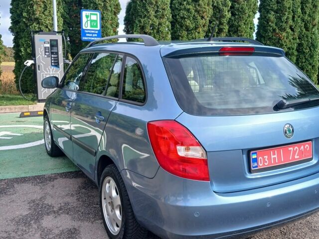 Синий Шкода Фабия, объемом двигателя 0 л и пробегом 190 тыс. км за 6100 $, фото 5 на Automoto.ua