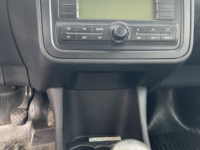 Шкода Фабия 2009 в Черкассах на Automoto.ua Синий Шкода Фабия, объемом двигателя 1.2 л и пробегом 293 тыс. км за 5000 $, фото 5 на Automoto.ua