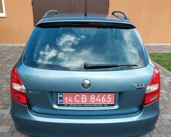 Синий Шкода Фабия, объемом двигателя 1.2 л и пробегом 161 тыс. км за 4750 $, фото 4 на Automoto.ua