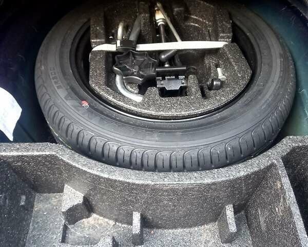 Синий Шкода Фабия, объемом двигателя 1.6 л и пробегом 230 тыс. км за 7550 $, фото 106 на Automoto.ua