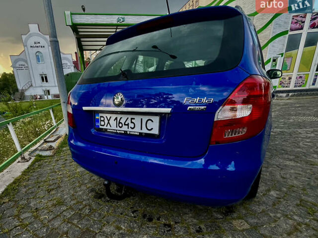 Синий Шкода Фабия, объемом двигателя 1.39 л и пробегом 186 тыс. км за 5750 $, фото 4 на Automoto.ua