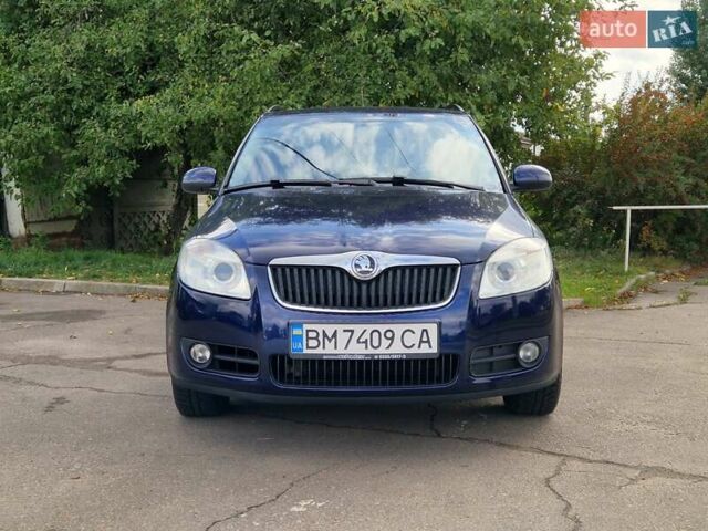 Синий Шкода Фабия, объемом двигателя 1.6 л и пробегом 225 тыс. км за 6500 $, фото 2 на Automoto.ua