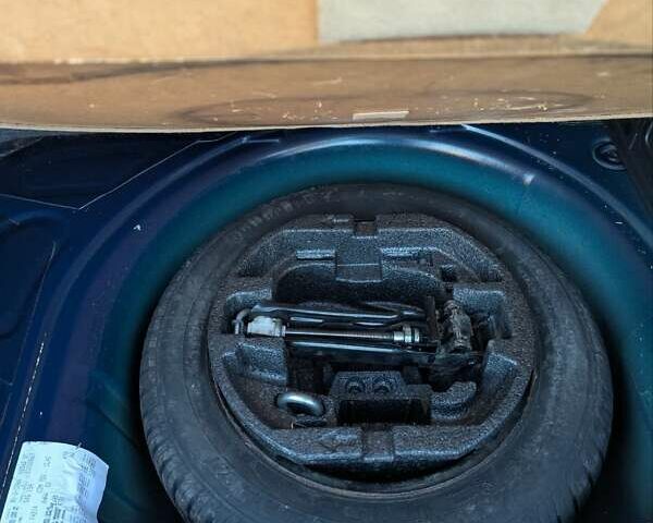 Синий Шкода Фабия, объемом двигателя 1.6 л и пробегом 209 тыс. км за 5150 $, фото 14 на Automoto.ua