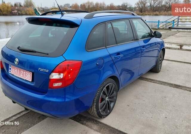 Синий Шкода Фабия, объемом двигателя 1.4 л и пробегом 222 тыс. км за 8100 $, фото 3 на Automoto.ua