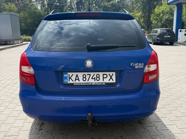 Синий Шкода Фабия, объемом двигателя 1.6 л и пробегом 265 тыс. км за 4999 $, фото 4 на Automoto.ua