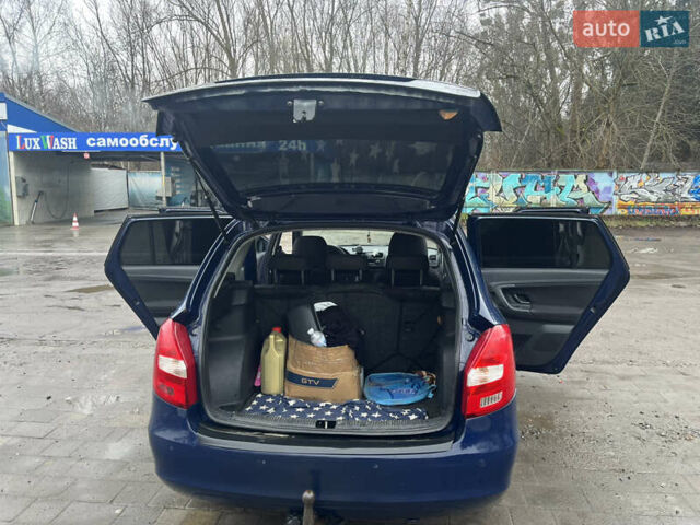 Синий Шкода Фабия, объемом двигателя 1.2 л и пробегом 254 тыс. км за 4900 $, фото 9 на Automoto.ua