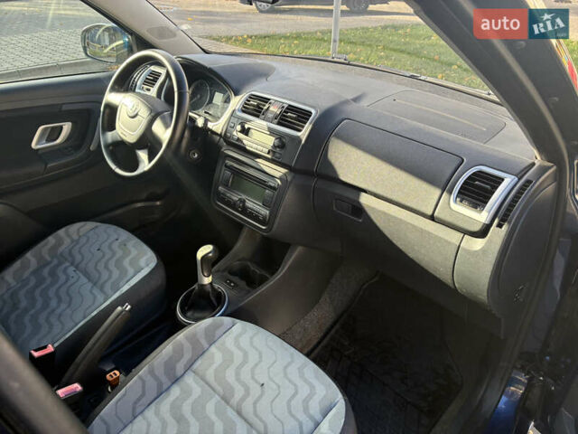 Синий Шкода Фабия, объемом двигателя 1.2 л и пробегом 220 тыс. км за 4700 $, фото 13 на Automoto.ua