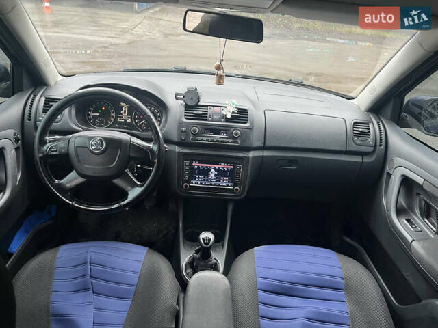 Синий Шкода Фабия, объемом двигателя 1.2 л и пробегом 254 тыс. км за 4900 $, фото 21 на Automoto.ua