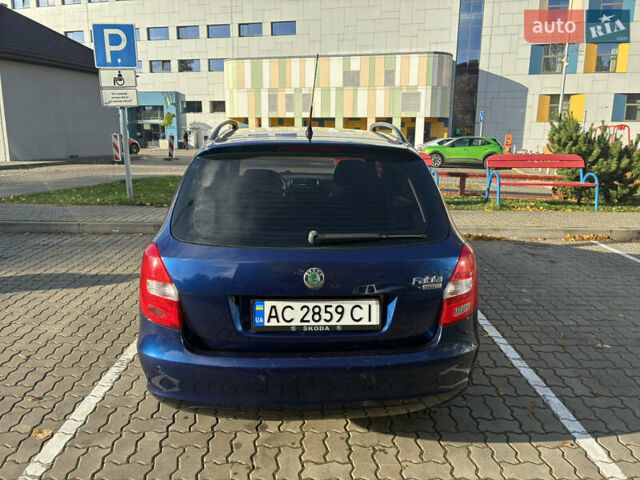 Синий Шкода Фабия, объемом двигателя 1.2 л и пробегом 220 тыс. км за 4700 $, фото 4 на Automoto.ua
