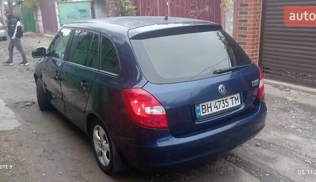 Синий Шкода Фабия, объемом двигателя 1.2 л и пробегом 250 тыс. км за 3000 $, фото 7 на Automoto.ua