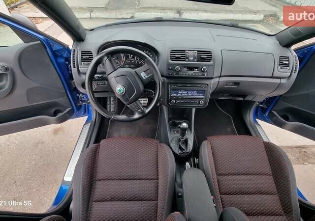 Синий Шкода Фабия, объемом двигателя 1.4 л и пробегом 222 тыс. км за 8100 $, фото 17 на Automoto.ua